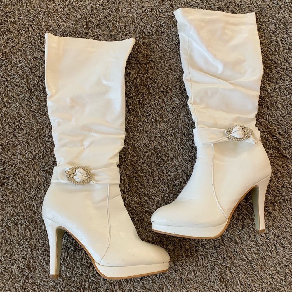 Just below-the-knee boots size 7.5M